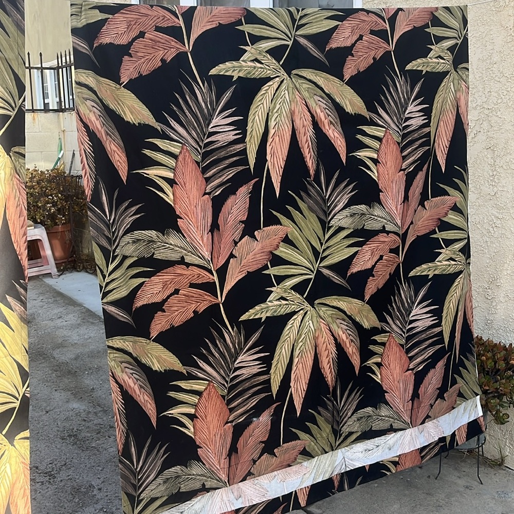 Ametex Set Of 4 Curtains Tropical Leaf Motif Red Green Black 112” x 53”